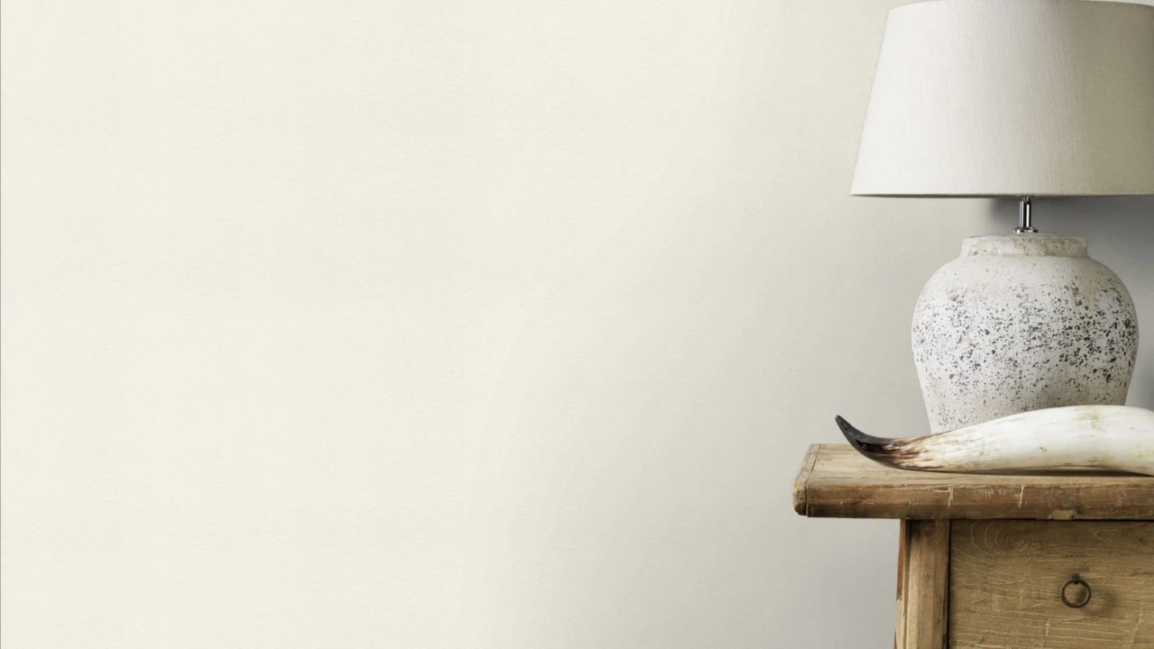 Rasch Uptown | 402315 | Papier Peint Intissé Uni | 0.53 M X 10.05 M | Blanc 1 Rasch Uptown | 402315 | Papier Peint Intissé Uni | 0.53 M X 10.05 M | Blanc