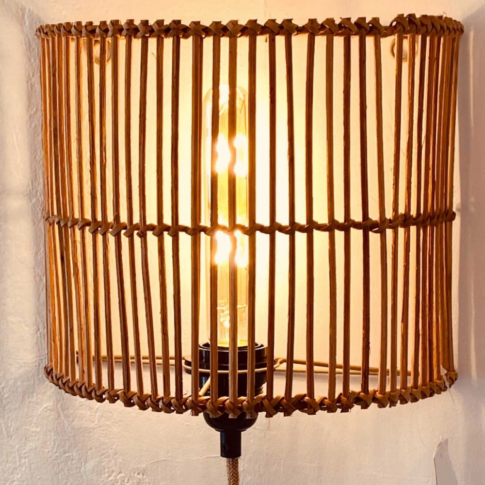 Applique Murale En Rotin Naturel Foncé Modèle Cabane 2 Applique Murale En Rotin Naturel Foncé Modèle Cabane – Image 2