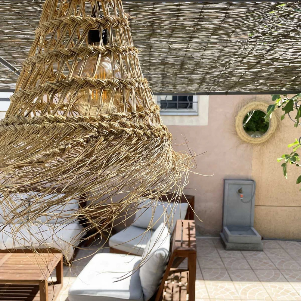 Abat Jour Pour Lampe Ajouré Forme Allongée En Paille Naturelle Tressée 3 Abat Jour Pour Lampe Ajouré Forme Allongée En Paille Naturelle Tressée – Image 3