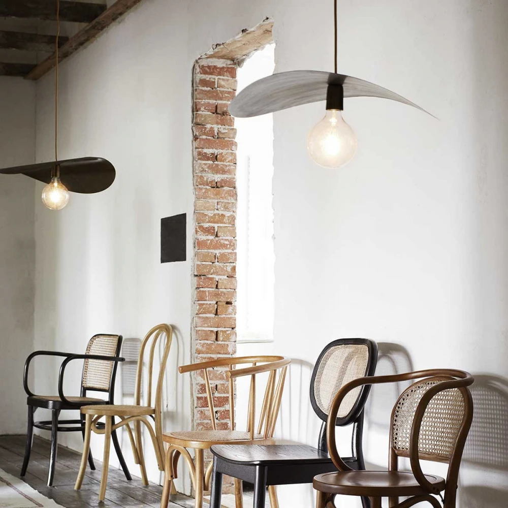 Suspension Coupole En Métal Doré Forme Arrondie Toute équipée - Madam Stoltz 2 Suspension Coupole En Métal Doré Forme Arrondie Toute équipée - Madam Stoltz – Image 2