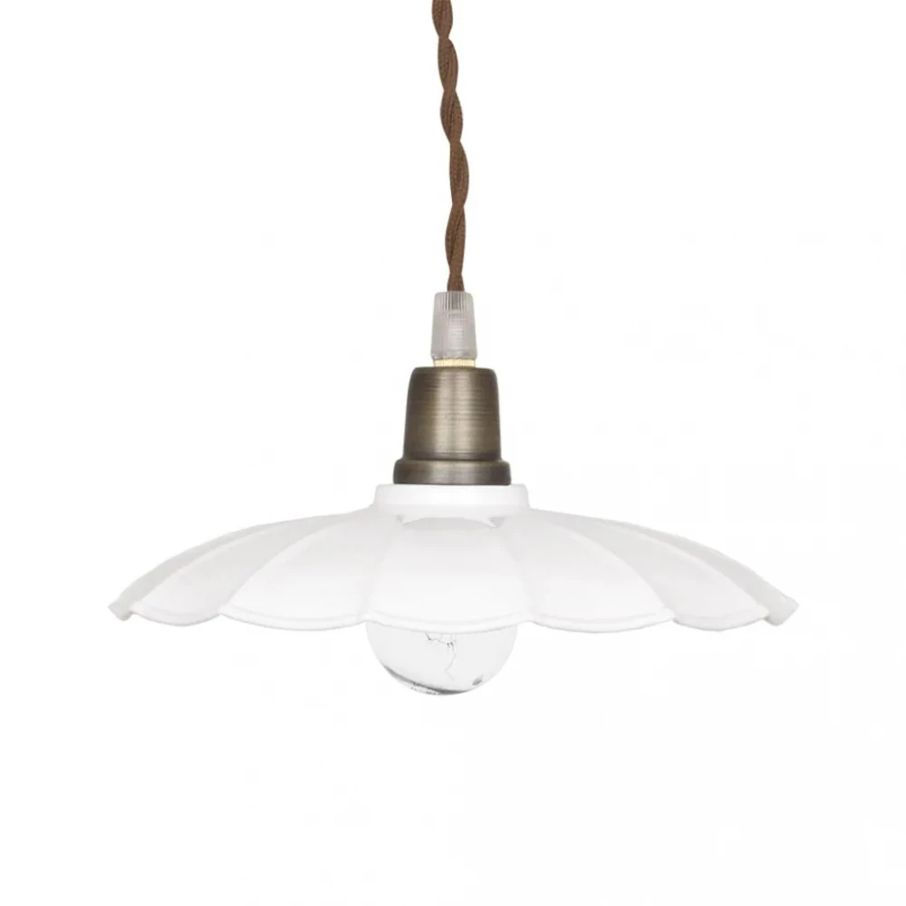 Suspension En Métal Festonné Blanc 1 Suspension En Métal Festonné Blanc